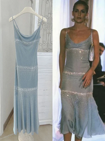 Robe de soirée élégante à fines bretelles en mousseline bleue ornée de perles Y8248