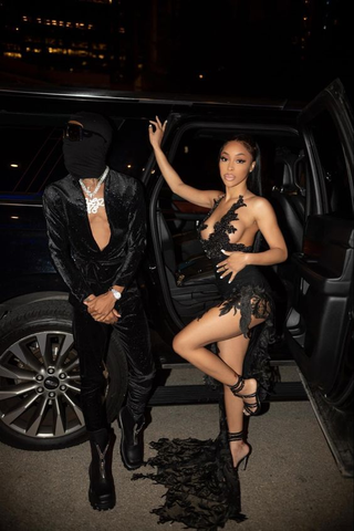 Robe de soirée noire sexy sans manches, robe de bal de fin d'année noire Y6492