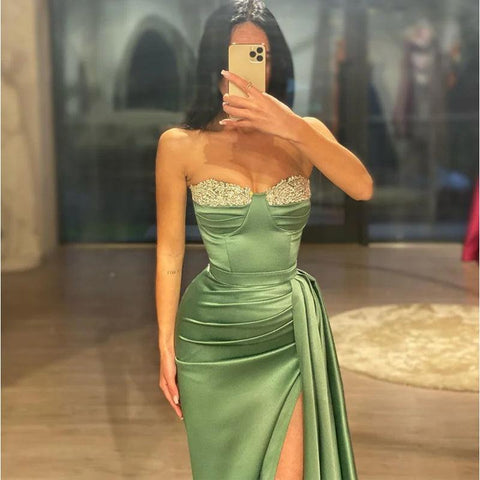 Vestido de fiesta de corte tubo, sin tirantes, con cuentas, mangas largas, verde, con abertura