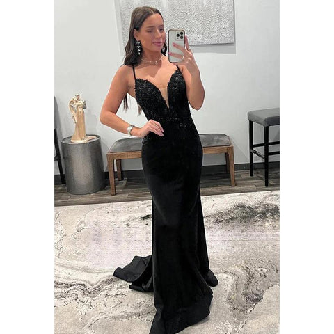 Vestido de noche formal de satén con escote en V, sin mangas y con cuentas, con corte tubo/columna