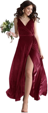 Vestido largo de dama de honor de terciopelo con escote en V, ideal para fiestas formales de graduación o eventos formales. Con abertura. 