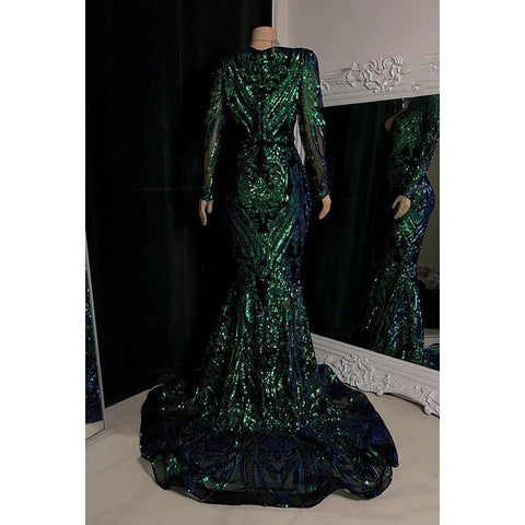 Robe de soirée sirène glamour et spectaculaire à paillettes sans manches
