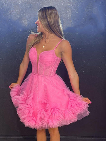 Robe de bal courte en tulle à col V et coupe trapèze