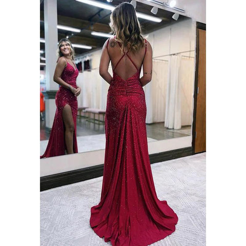 Robe de soirée fourreau/colonne à paillettes et décolleté en cœur