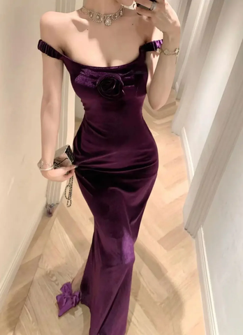 Robe de bal longue fourreau élégante en velours violet, épaules dénudées et fente, Y8131