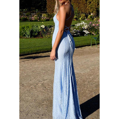 Robe de soirée longue fourreau en dentelle à bretelles spaghetti et col en V