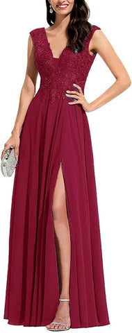 Robe de demoiselle d'honneur longue en mousseline à appliqués, col en V ornée de perles et fente. 