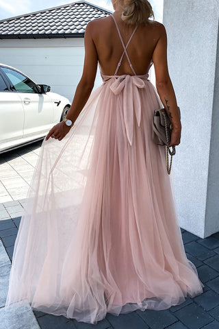 Robe de soirée sexy en dentelle unie et résille à col en V 