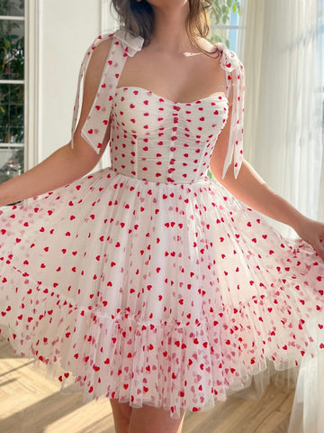 A Line Sweetheart Neck Tulle Homecoming Dress