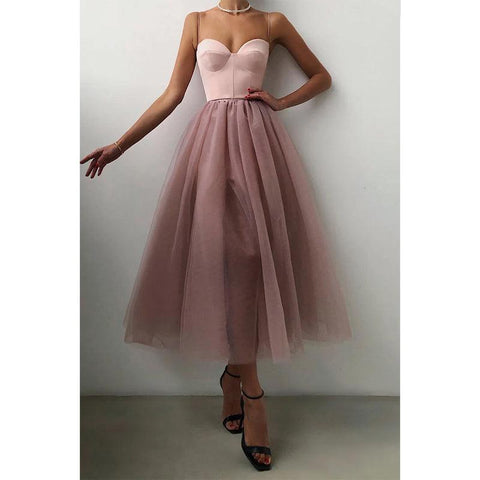 Vestido de fiesta de graduación sencillo con escote en V y tirantes finos 