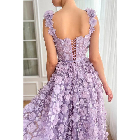 Robe de soirée trapèze en tulle à fleurs appliquées et fente latérale 
