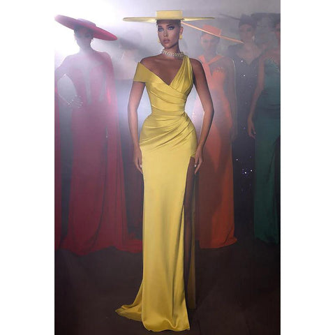 Vestido de fiesta clásico de corte tubo con un solo hombro, mangas casquillo y fruncido