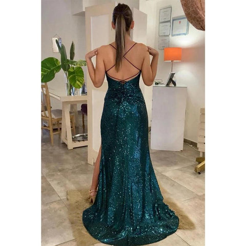 Robe de soirée sirène à bretelles spaghetti, paillettes et plis avec fente 