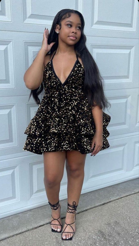 Vestidos de cóctel brillantes con lentejuelas y cuello halter 2025 Vestidos de fiesta escalonados Y4201