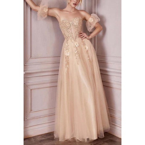 Vestido de fiesta largo de tul fruncido con apliques florales, sin tirantes y escote en forma de A