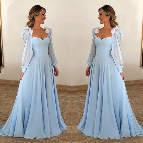 Robe de bal bleu ciel à manches longues en mousseline, décolleté cœur