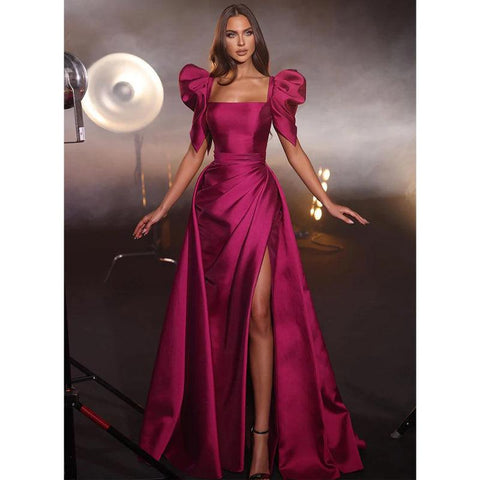 Robe de soirée sirène unique à encolure carrée, manches courtes, plissée en satin, avec fente 