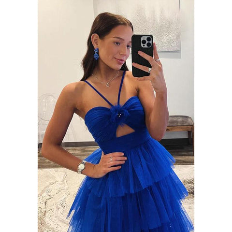 Hermoso y encantador vestido de fiesta de noche con escote halter, sin mangas, corte A, espalda abierta y corte A