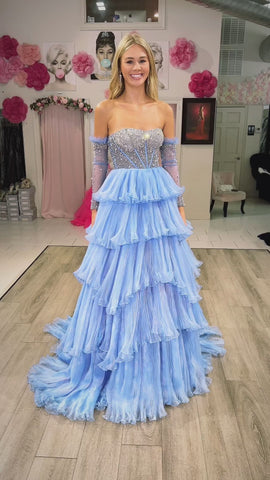 Robe de bal trapèze en organza à volants et décolleté cœur, manches amovibles