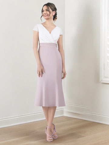 Sheath/Column V-Neck Tea-Length Mother of the Bride Dresses