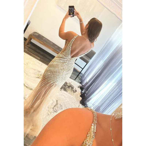 Vestido de fiesta largo de tul con escote en V, lentejuelas, cuentas y espalda descubierta con abertura