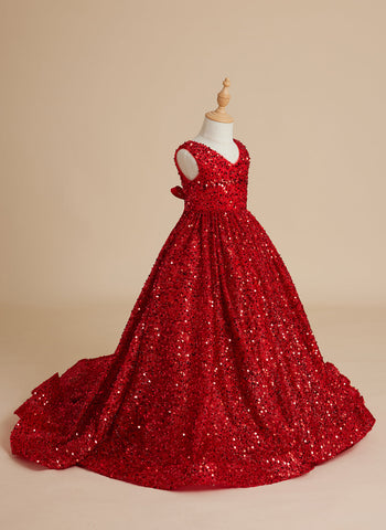 Dazzling Red Sequined Princess Ball Gown with V-Neck and Court Train for Girls