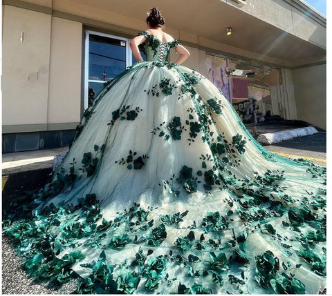 Vestido de quinceañera verde de baile con hombros descubiertos, apliques de flores 3D y cuentas, ideal para fiestas de 15 y 16 años (modelo Y292).