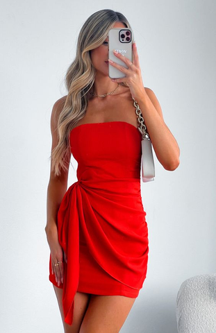 Vestido rojo sin tirantes para baile de bienvenida, vestido rojo de cóctel Y2914