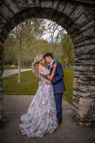 Robe de bal longue élégante à épaules dénudées et fleurs, robe de soirée en tulle Y5889