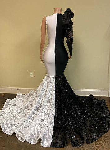 Robe de bal sirène en dentelle noire et blanche à manches longues