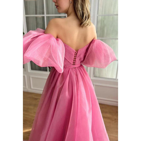 Elegante y lujoso vestido de fiesta formal de tul con escote en forma de A y mangas cortas