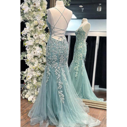 Robe de soirée en tulle, col en V, bretelles spaghetti, appliques en dentelle et traîne en tulle 