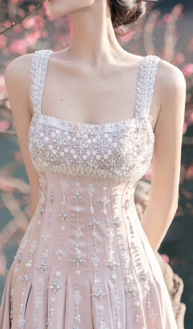 Vestido de fiesta de lujo color nude satinado con cuentas de diamantes bordadas a mano Y4542