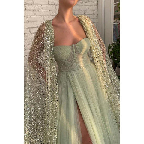 Vestido de fiesta brillante con escote en forma de corazón, plisado de tul y abertura alta