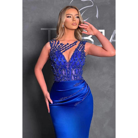 Robe de bal élégante et luxueuse à col en V, sans manches, avec perles