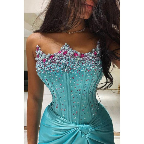 Vestido de noche largo formal con cuentas azules, sin tirantes y corte tubo/columna 