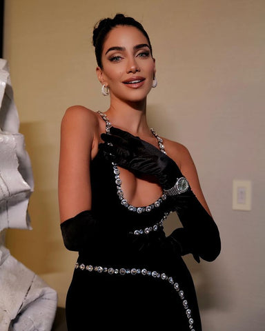 Elegant Long Sequin Mesh Halter Prom Dress