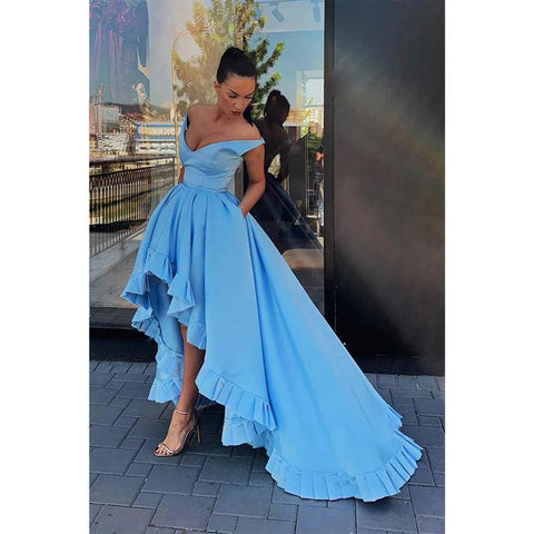 Robe de bal longue en satin bleu ciel à col en V et poches 