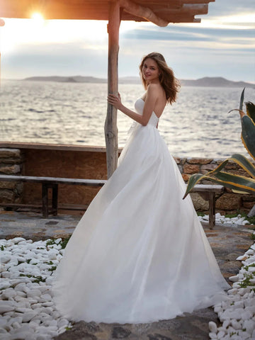 A-Line Gorgeous Round Neck Wedding Dresses Women's Sexy Sleeveless Formal Beach Party Bridal Gowns Plus Size Vestido De Casament