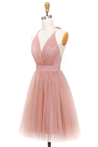 Robe de bal courte en tulle rose, coupe trapèze, décolleté en V profond, dos nu et plis, référence PD440