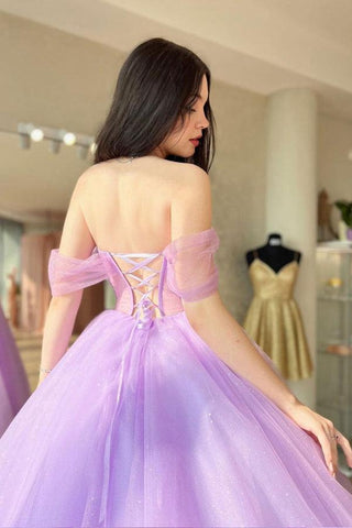 Vestido largo de fiesta morado de tul con escote corazón y corte en A