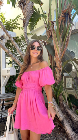 Robe de bal rose fuchsia trapèze à manches bouffantes, modèle Y2758