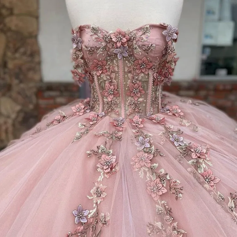 Vestido de gala rosa con apliques florales de tul para quinceañera Y527