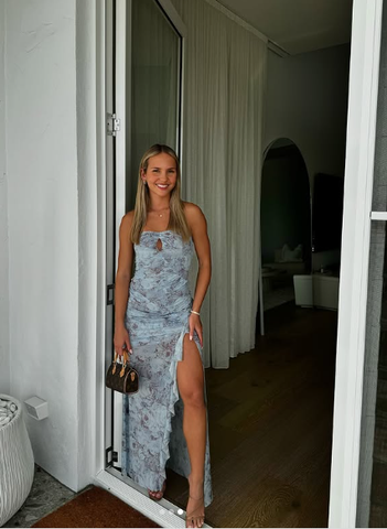 Robe de bal longue chic en mousseline imprimée florale, sans bretelles et fendue, Y8238