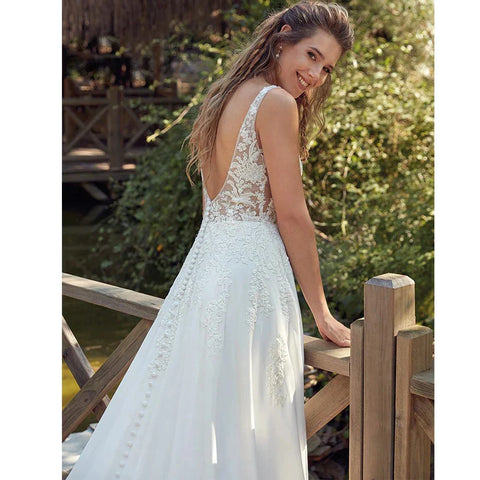 Bohemian Sexy Off Shoulder Sleeveless Beach Mopping Wedding Dresses Lace Appliques V-neck Backless Fascinating Bridal Gowns 2023