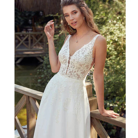 Bohemian Sexy Off Shoulder Sleeveless Beach Mopping Wedding Dresses Lace Appliques V-neck Backless Fascinating Bridal Gowns 2023
