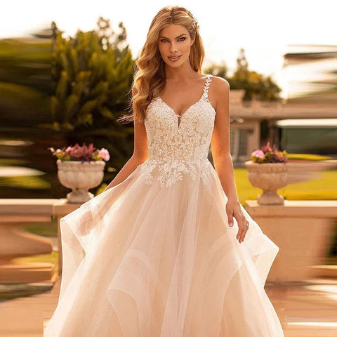 Bohemian Wedding Dresses Sexy Women Elegant Sleeveless Bridal Gowns A-Line Tulle Lace Applique Sexy Backless Robe Vestido