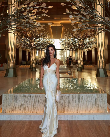 Robe de soirée sirène élégante à fines bretelles et col en V, Y8172