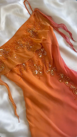 Robe de soirée élégante à fines bretelles spaghetti, en mousseline orange ombrée ornée de perles, référence Y8304