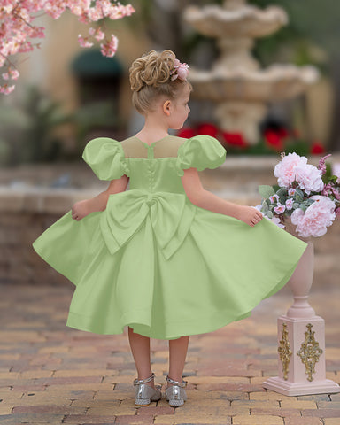 Ball-Gown/Princess Satin Knee-length Flower Girl Dress